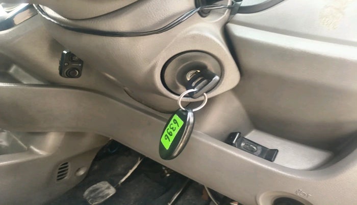 2016 Datsun Redi Go T (O), Petrol, Manual, 87,286 km, interior