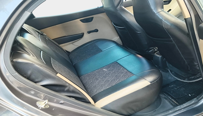 2014 Hyundai Eon MAGNA +, Petrol, Manual, 73,858 km, interior