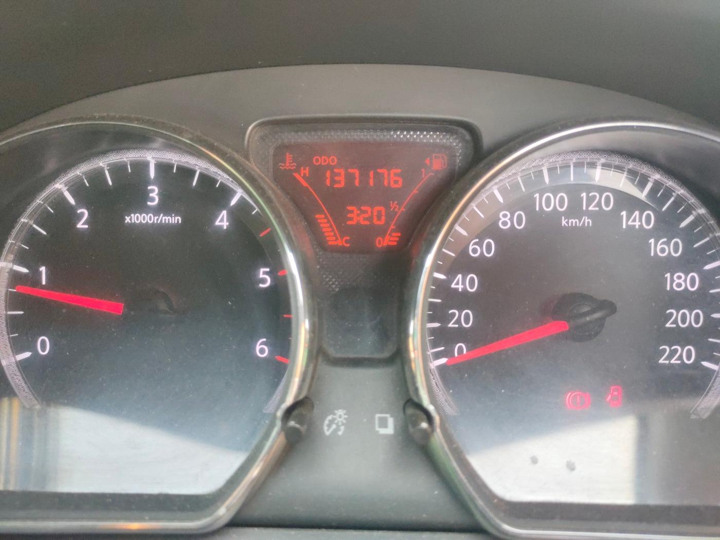 2012 Nissan Sunny XV DIESEL, Diesel, Manual, 1,37,176 km, interior