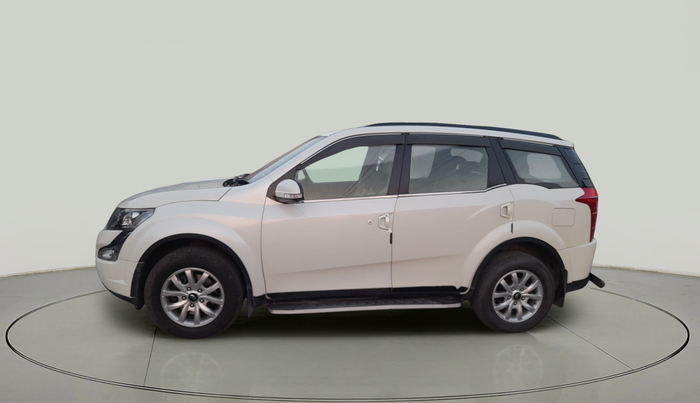 2015 Mahindra XUV500 W10, Diesel, Manual, 97,649 km, exterior