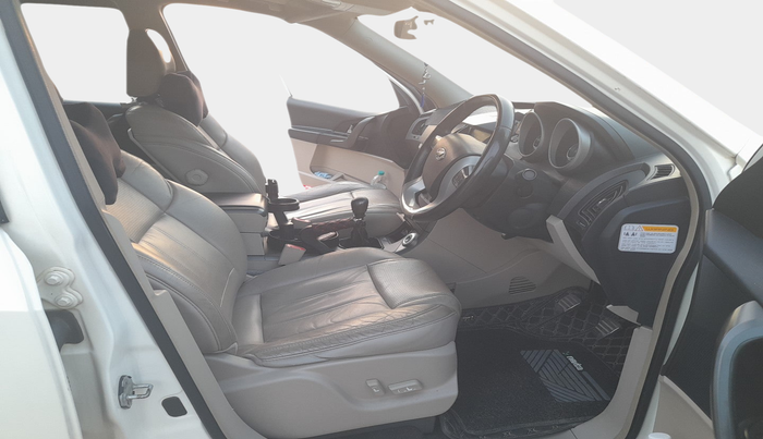 2015 Mahindra XUV500 W10, Diesel, Manual, 97,649 km, interior