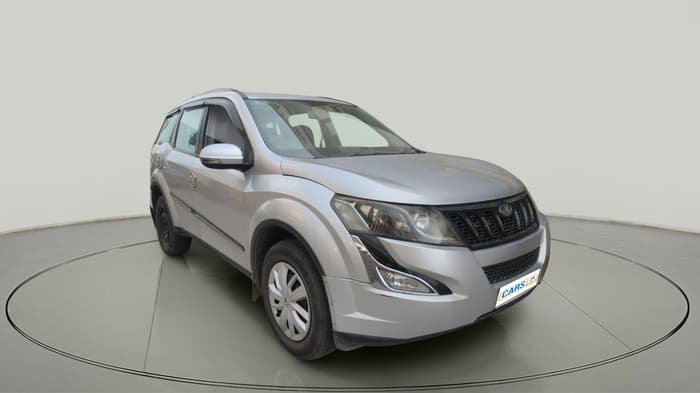 2016 Mahindra XUV500 W6, Diesel, Manual, 98,657 km, exterior