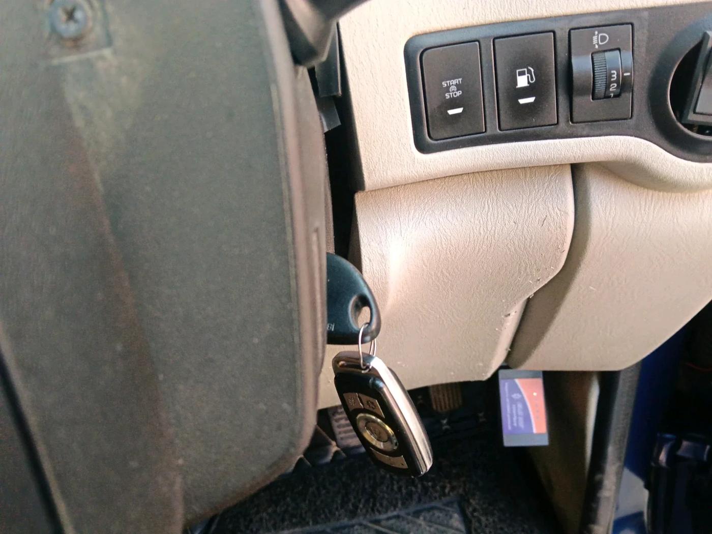 2016 Mahindra Scorpio S4, Diesel, Manual, 1,07,256 km, interior