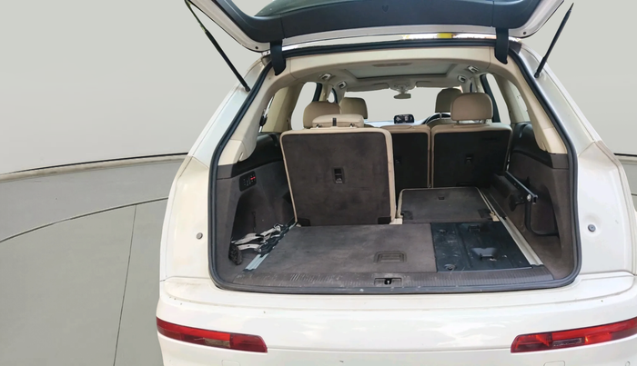 2015 Audi Q7 45 TDI TECHNOLOGY PLUS SUNROOF, Diesel, Automatic, 1,19,226 km, exterior