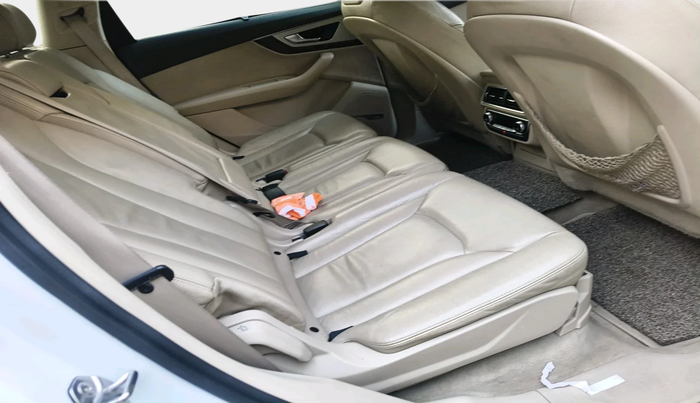 2015 Audi Q7 45 TDI TECHNOLOGY PLUS SUNROOF, Diesel, Automatic, 1,19,226 km, interior