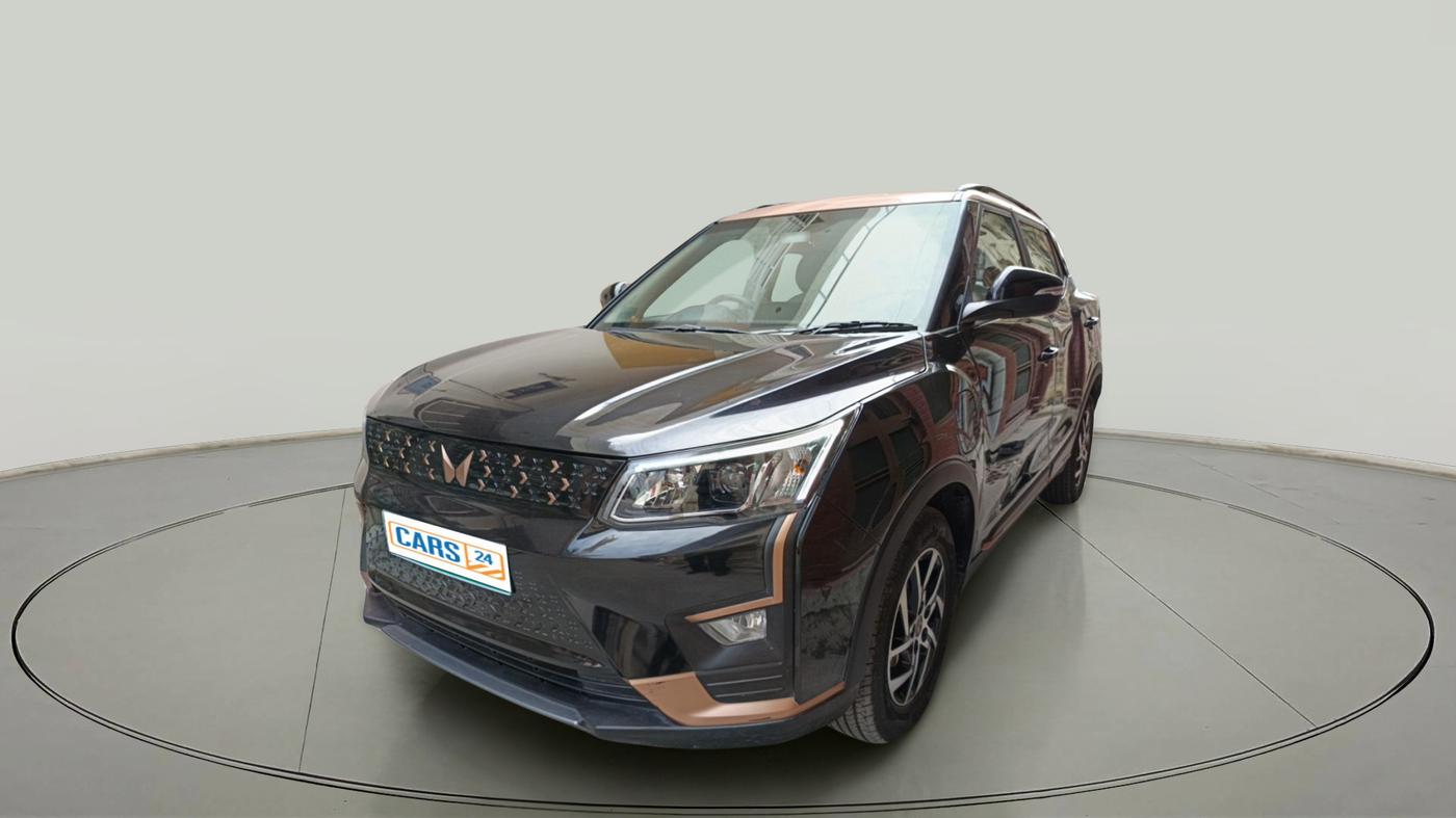 2024 Mahindra XUV400 EL 7.2 KW, Electric, Automatic, 8,022 km, exterior