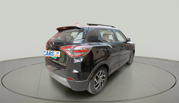 2024 Mahindra XUV400 EL 7.2 KW, Electric, Automatic, 8,022 km, exterior