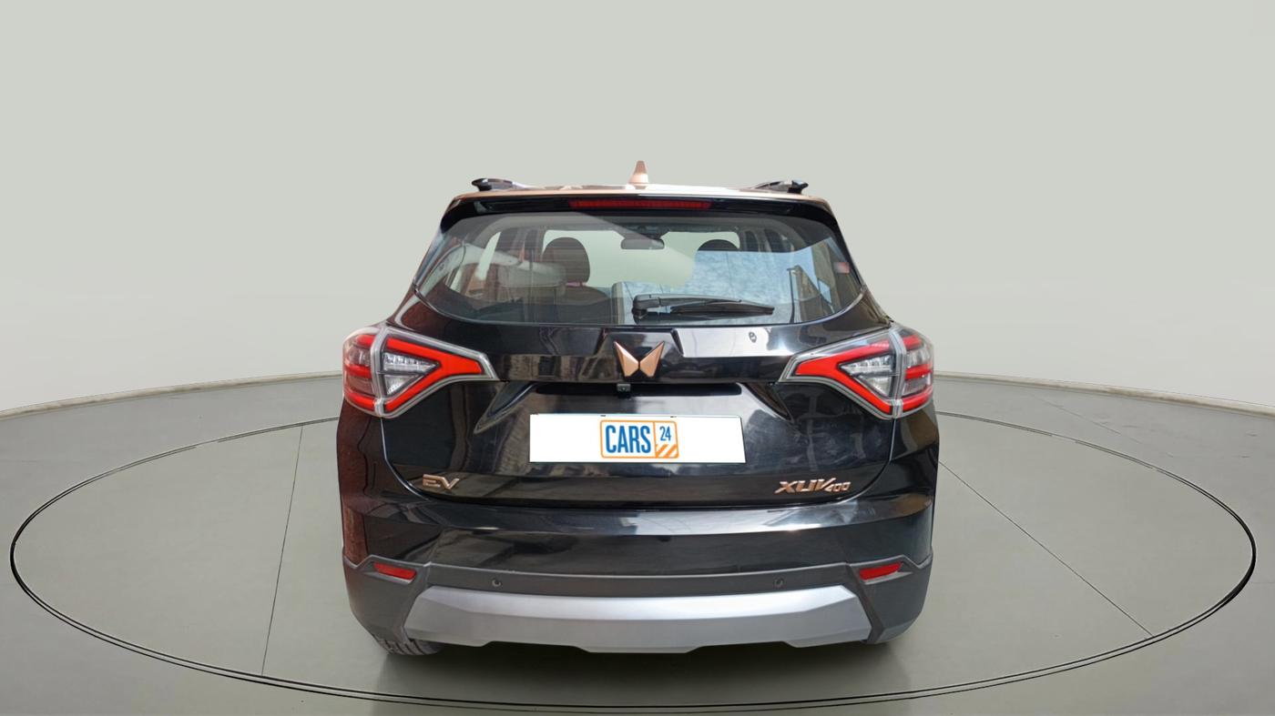 2024 Mahindra XUV400 EL 7.2 KW, Electric, Automatic, 8,022 km, exterior