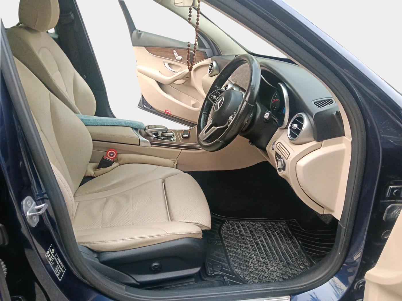 2019 Mercedes Benz C Class 220d PROGRESSIVE, Diesel, Automatic, 58,425 km, interior