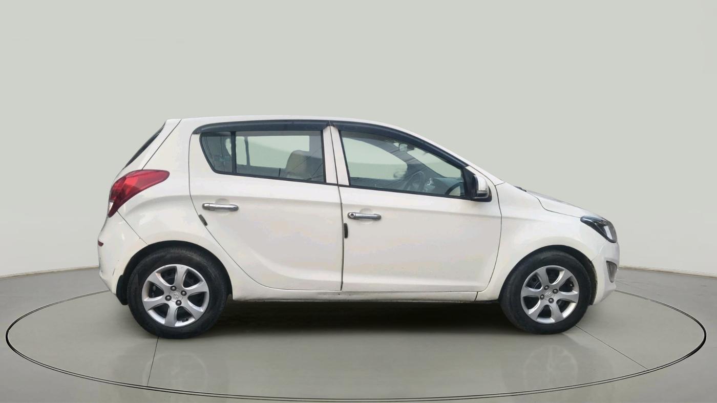 2013 Hyundai i20 MAGNA 1.4 CRDI, Diesel, Manual, 91,518 km, exterior