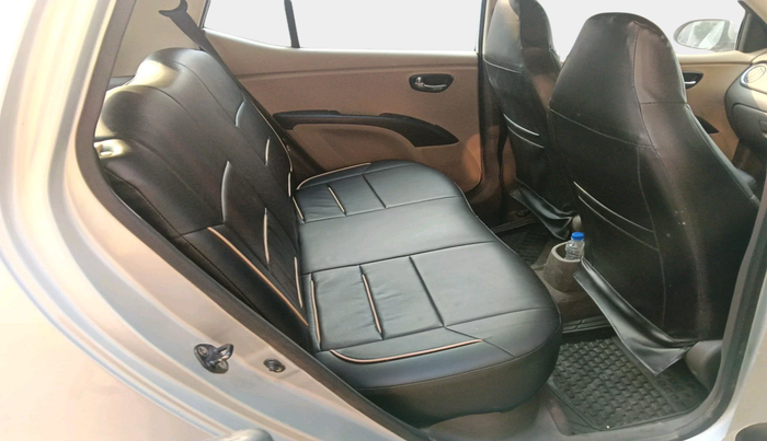 2011 Hyundai i10 MAGNA 1.2, Petrol, Manual, 68,795 km, interior