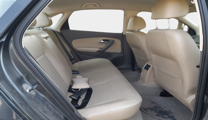 2017 Volkswagen Vento HIGHLINE PLUS 1.5 16 ALLOY, Diesel, Manual, 72,537 km, interior