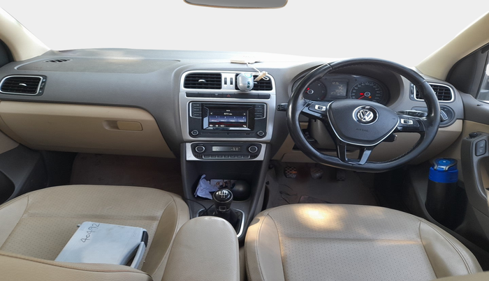 2017 Volkswagen Vento HIGHLINE PLUS 1.5 16 ALLOY, Diesel, Manual, 72,537 km, interior