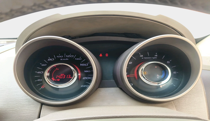 2012 Mahindra XUV500 W8, Diesel, Manual, 1,40,313 km, interior