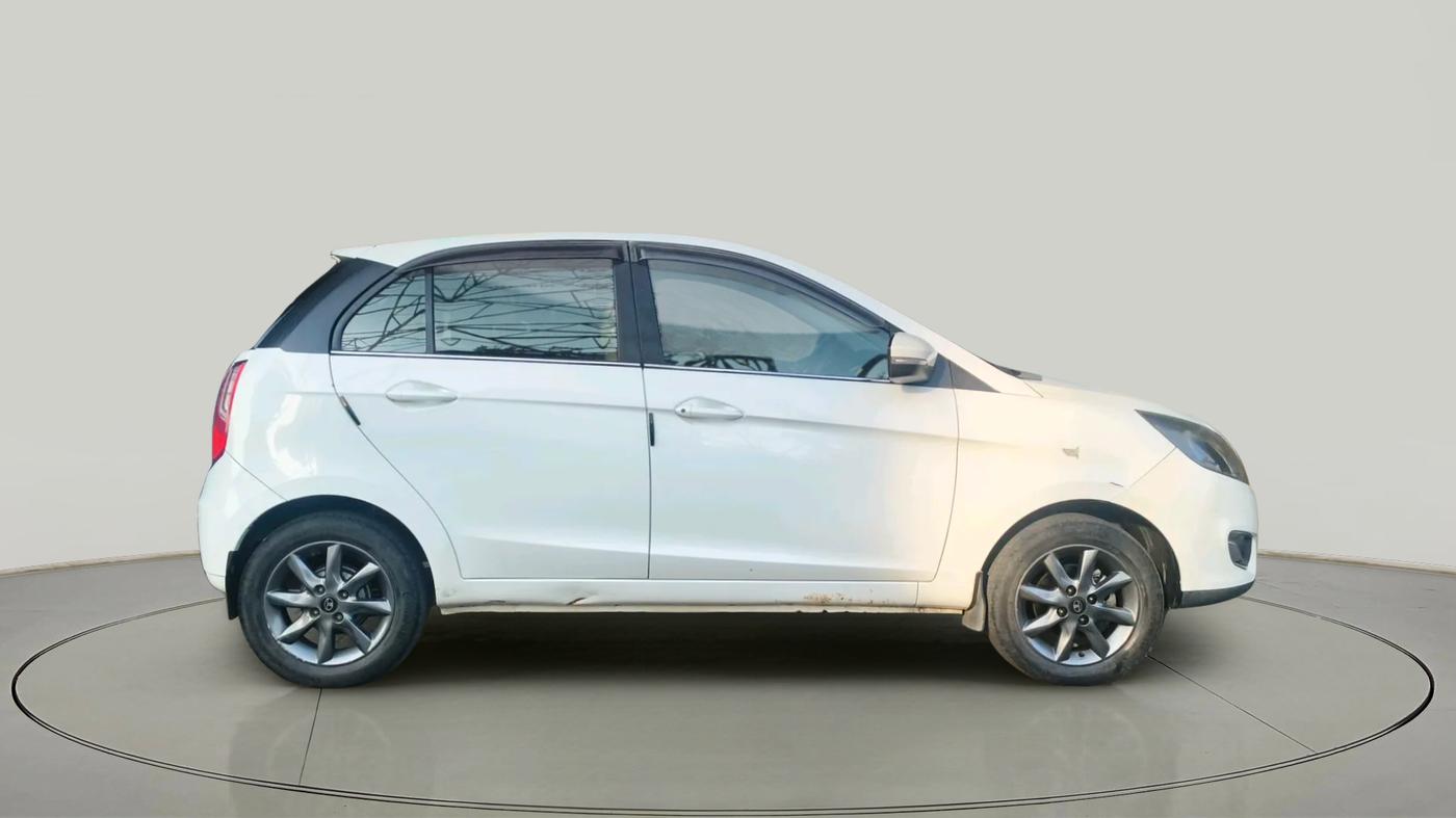 2016 Tata Bolt XT REVOTRON, Petrol, Manual, 65,106 km, exterior