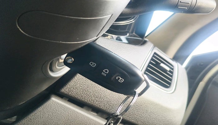 2016 Tata Bolt XT REVOTRON, Petrol, Manual, 65,106 km, interior