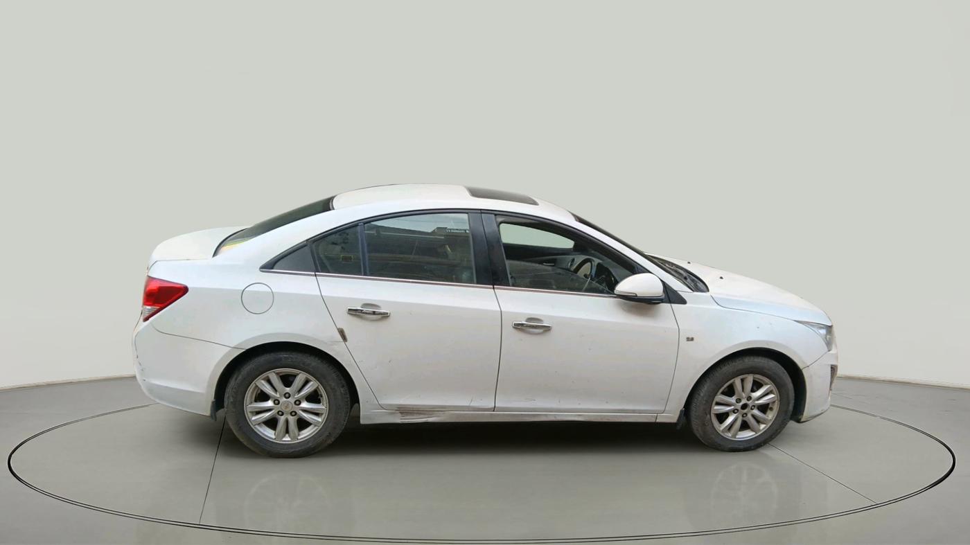 2015 Chevrolet Cruze LTZ, Diesel, Manual, 1,25,001 km, exterior