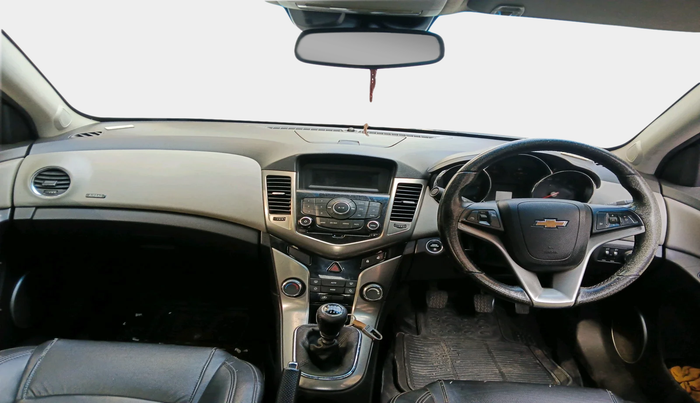 2015 Chevrolet Cruze LTZ, Diesel, Manual, 1,21,032 km, interior