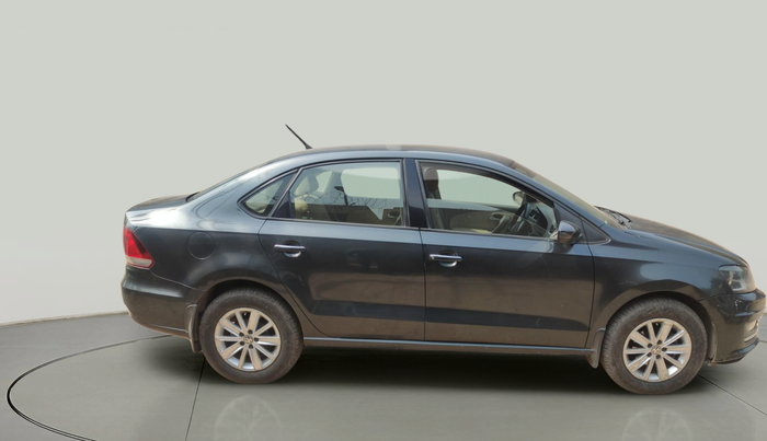 2016 Volkswagen Vento HIGHLINE 1.5 AT, Diesel, Automatic, 1,18,931 km, exterior