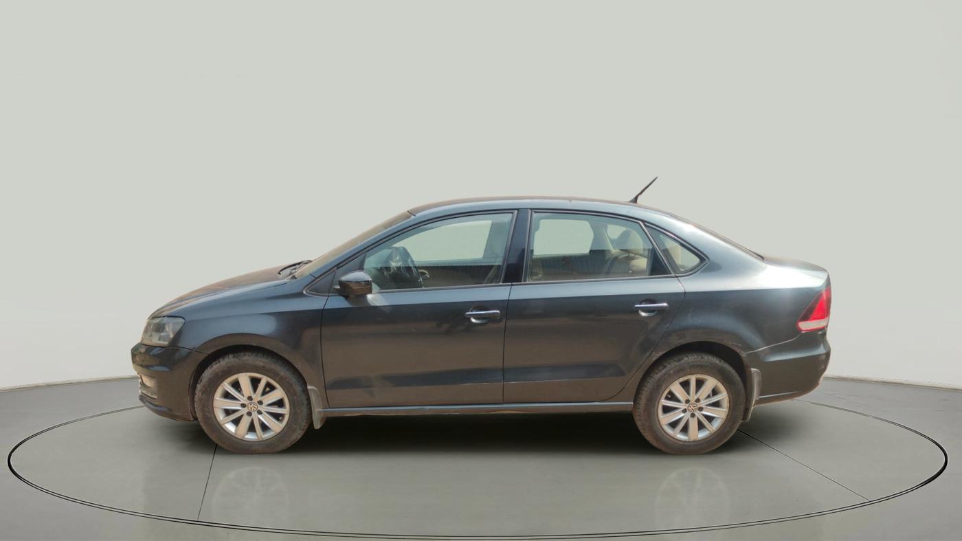 2016 Volkswagen Vento HIGHLINE 1.5 AT, Diesel, Automatic, 1,18,931 km, exterior