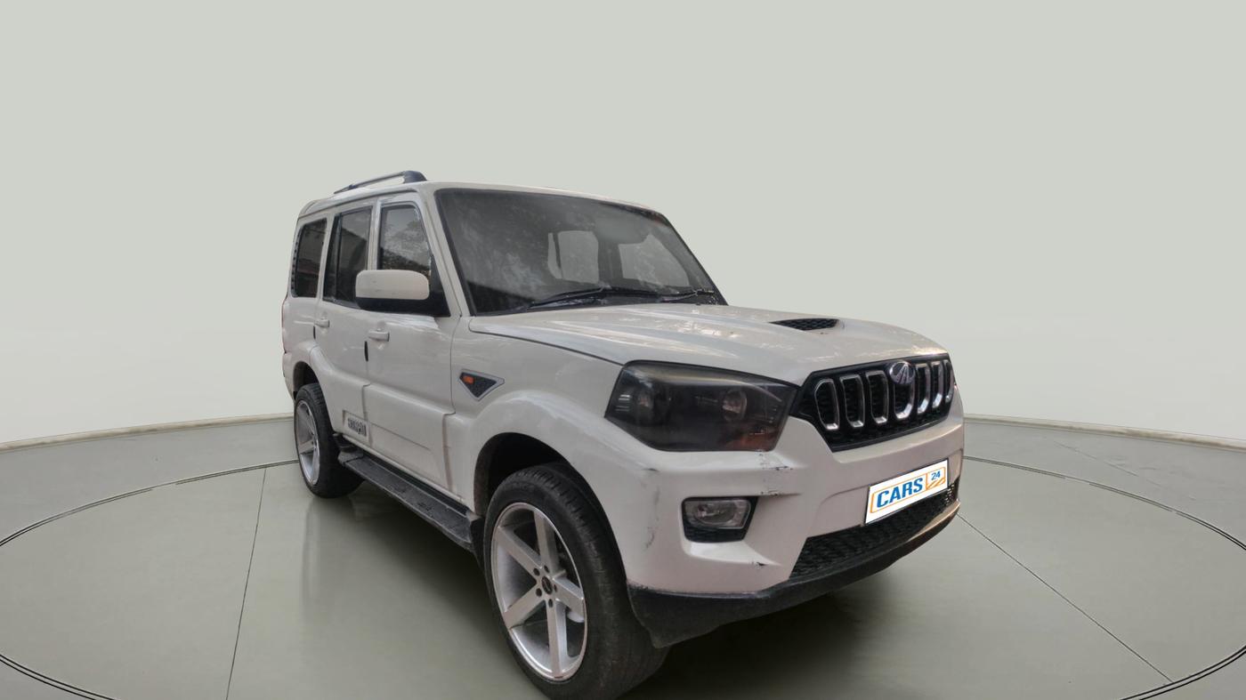 2016 Mahindra Scorpio S6 PLUS 1.99, Diesel, Manual, 1,04,938 km, exterior