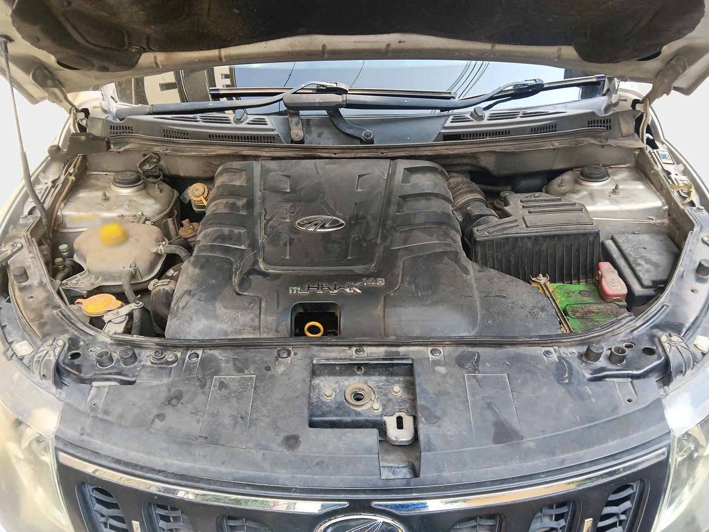 2016 Mahindra XUV500 W6, Diesel, Manual, 4,50,000 km, exterior