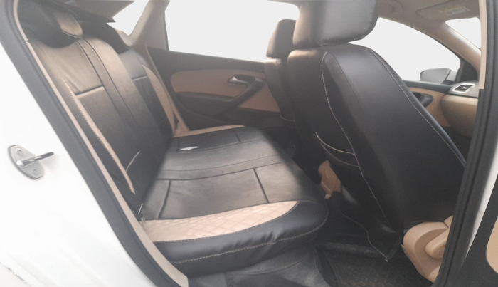 2018 Volkswagen Ameo HIGHLINE PLUS 1.5L 16 ALLOY, Diesel, Manual, 71,483 km, interior