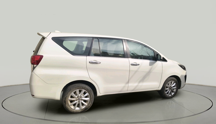 2017 Toyota Innova Crysta 2.4 VX 7 STR, Diesel, Manual, 1,06,480 km, exterior