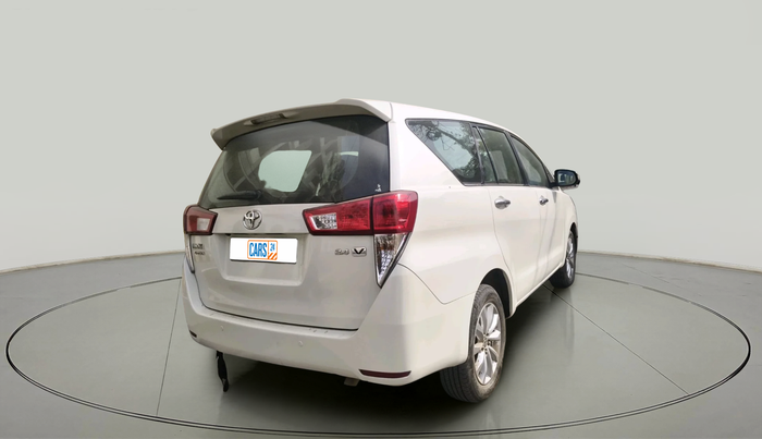 2017 Toyota Innova Crysta 2.4 VX 7 STR, Diesel, Manual, 1,06,480 km, exterior