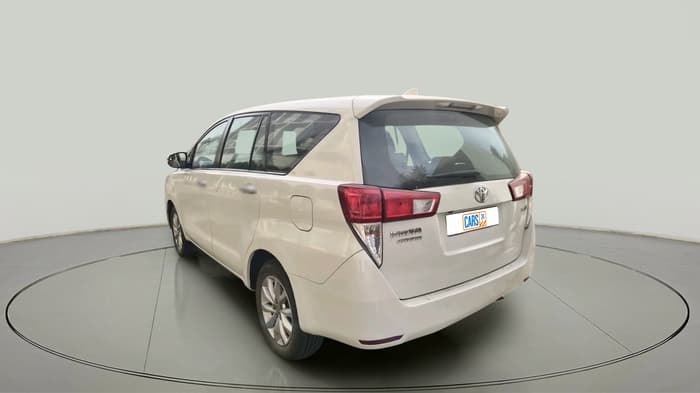 2017 Toyota Innova Crysta 2.4 VX 7 STR, Diesel, Manual, 1,06,480 km, exterior
