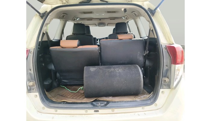 2017 Toyota Innova Crysta 2.4 VX 7 STR, Diesel, Manual, 1,06,480 km, exterior