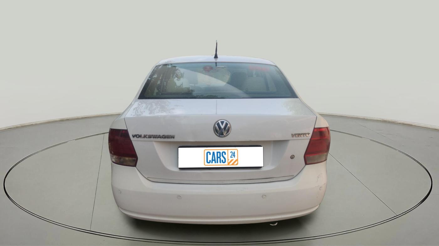 2011 Volkswagen Vento COMFORTLINE 1.6, Petrol, Manual, 68,967 km, exterior