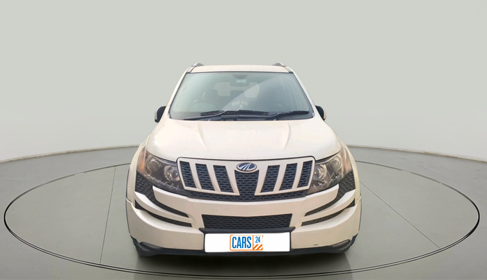 2015 Mahindra XUV500 W8, Diesel, Manual, 1,48,965 km, exterior