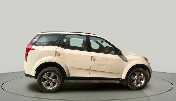 2015 Mahindra XUV500 W8, Diesel, Manual, 1,48,965 km, exterior