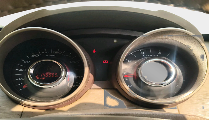 2015 Mahindra XUV500 W8, Diesel, Manual, 1,48,965 km, interior