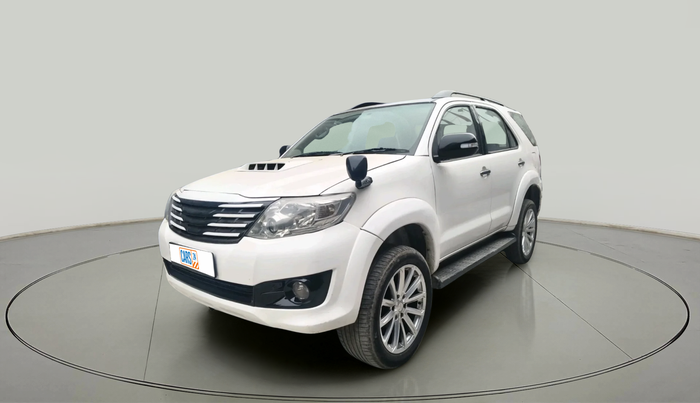 2012 Toyota Fortuner 3.0 4X2 MT, Diesel, Manual, 1,23,882 km, exterior