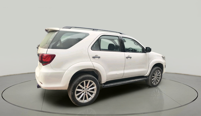 2012 Toyota Fortuner 3.0 4X2 MT, Diesel, Manual, 1,23,882 km, exterior