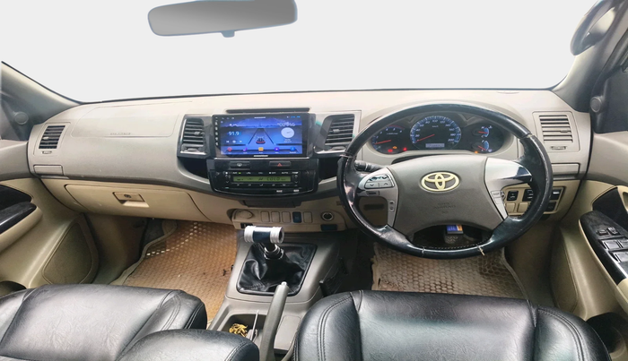 2012 Toyota Fortuner 3.0 4X2 MT, Diesel, Manual, 1,23,882 km, interior
