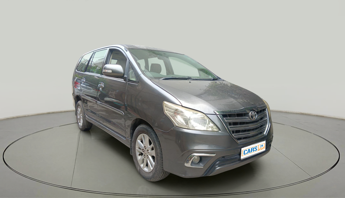 2013 Toyota Innova 2.5 VX 7 STR, Diesel, Manual, 67,310 km, exterior