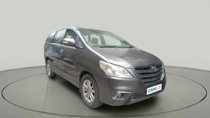 2013 Toyota Innova 2.5 VX 7 STR, Diesel, Manual, 67,600 km, exterior