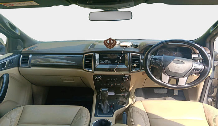 2016 Ford Endeavour TREND 2.2 4X2 AT, Diesel, Automatic, 1,41,344 km, interior