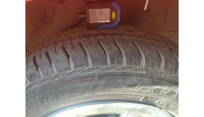 2013 Honda Brio S MT, Petrol, Manual, 43,972 km, tyre