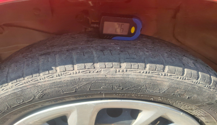 2013 Honda Brio S MT, Petrol, Manual, 43,972 km, tyre