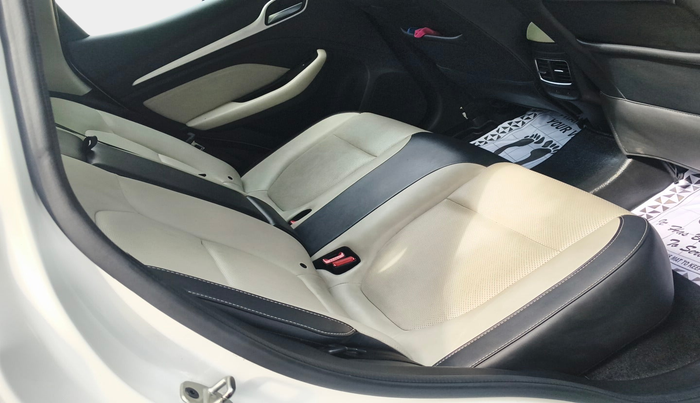 2022 MG ASTOR SHARP EX 1.5 MT, Petrol, Manual, 30,372 km, interior
