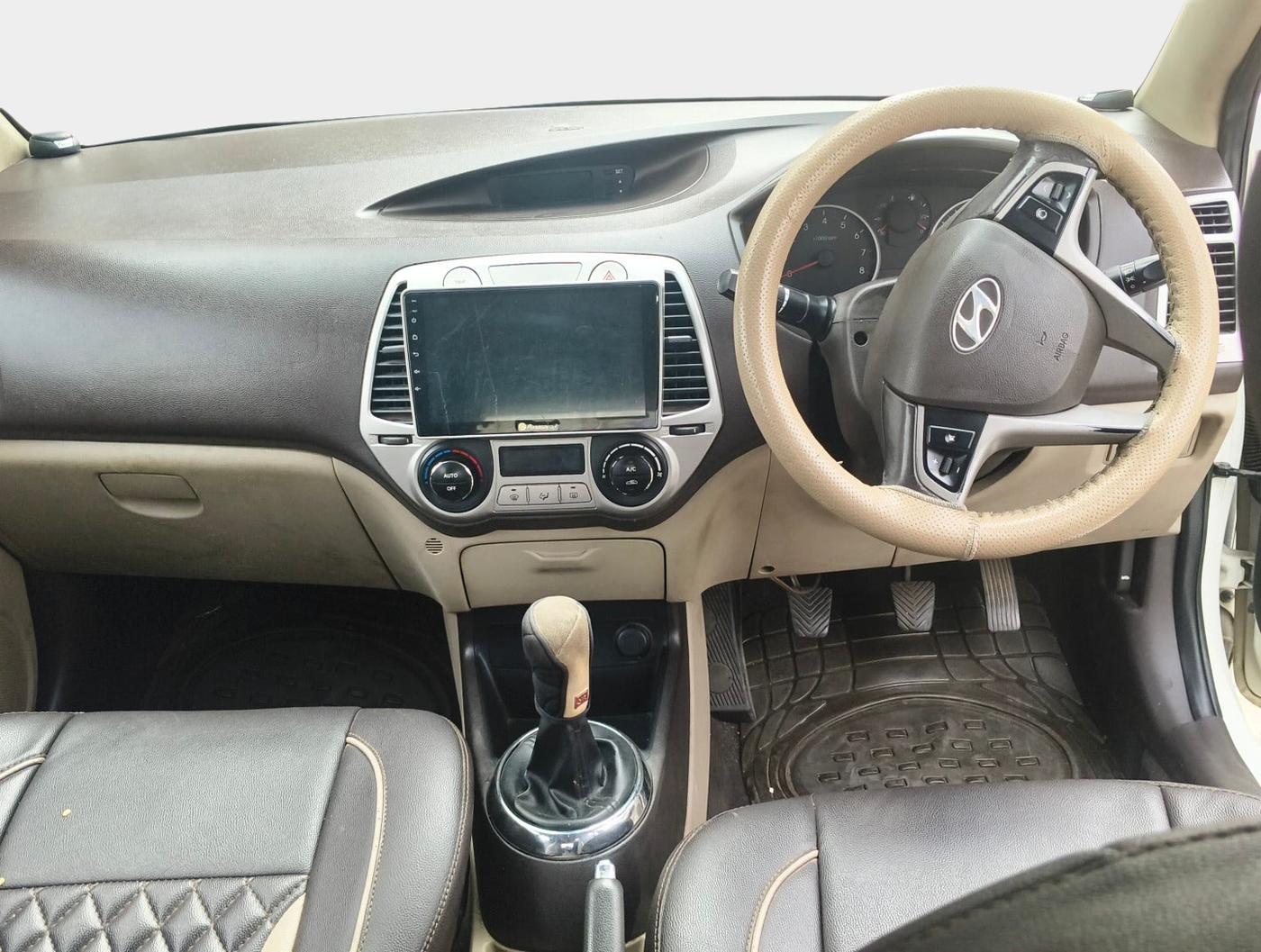 2010 Hyundai i20 SPORTZ 1.2, Petrol, Manual, 73,788 km, interior