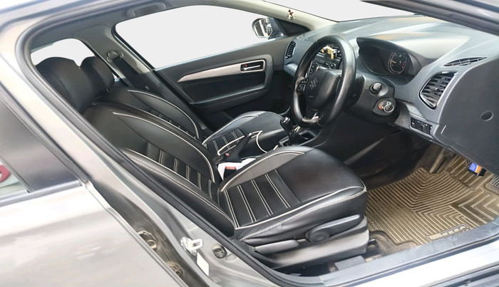 2017 Maruti Vitara Brezza ZDI, Diesel, Manual, 2,43,688 km, interior