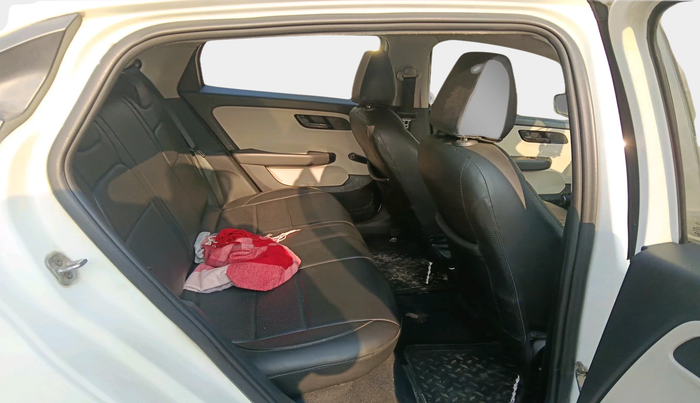 2021 Tata ALTROZ XE DIESEL, Diesel, Manual, 24,254 km, interior