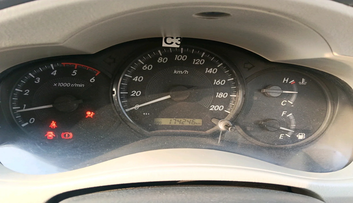 2014 Toyota Innova 2.5 GX 7 STR, Diesel, Manual, 1,74,246 km, interior