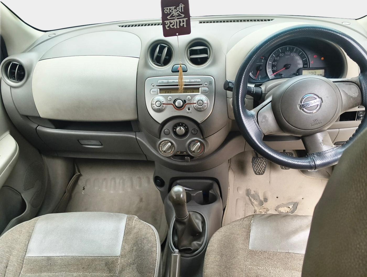 2010 Nissan Micra XV DIESEL, Diesel, Manual, 1,32,632 km, interior