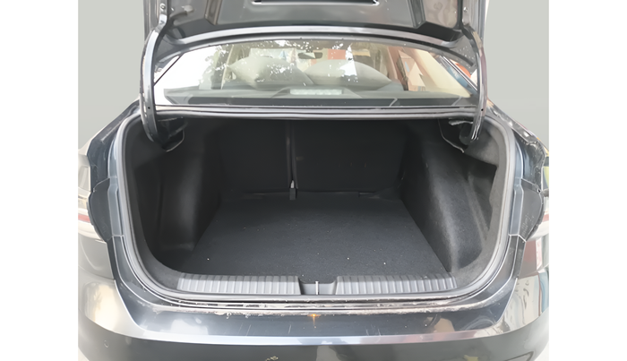 2024 Volkswagen VIRTUS Topline 1.0 TSI MT (Electric Seats), Petrol, Manual, 23,601 km, exterior